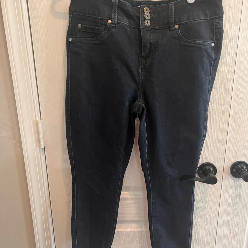 Torrid - Picture 4 of 4
